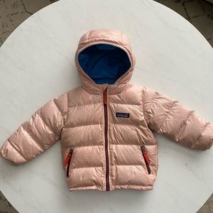Patagonia Hi-loft down hoodie 12-18 months.